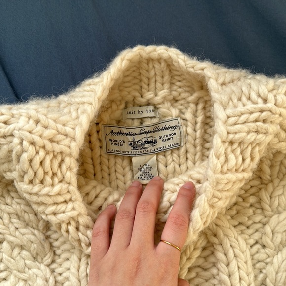 SOLD Vintage Chunky Hand Knit Authentic Gap Clothing 100% Wool Sweater - Picture 14 of 17